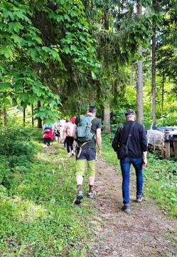 Pohod v Pekel in po Vorančevi poti ob deseti obletnici Festivala solzic (19)